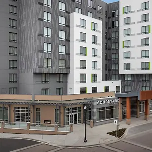 https://courtyard-by-marriott.vancouver-hotels-bc.net