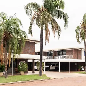Motel Motor, Longreach