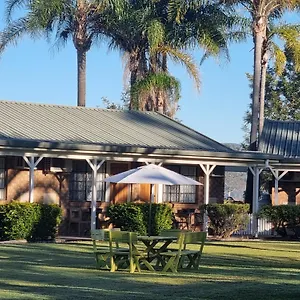 Motel Koorawatha Homestead, Bororen